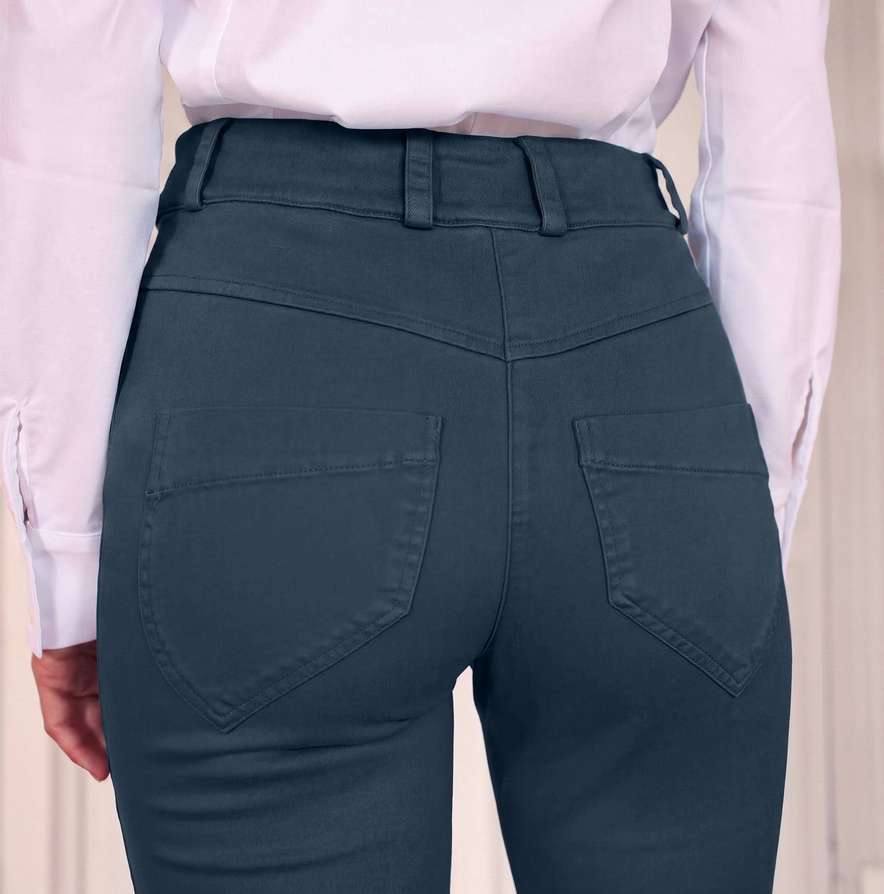 LE PANTALON SUÉDÉ 2026 | LES UNIS HIVER 2026