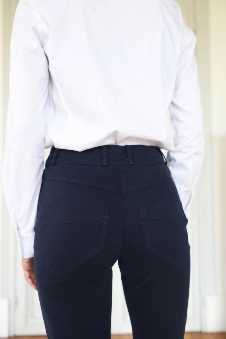vêtement artist la marque pantalon-suede-permanents-2025