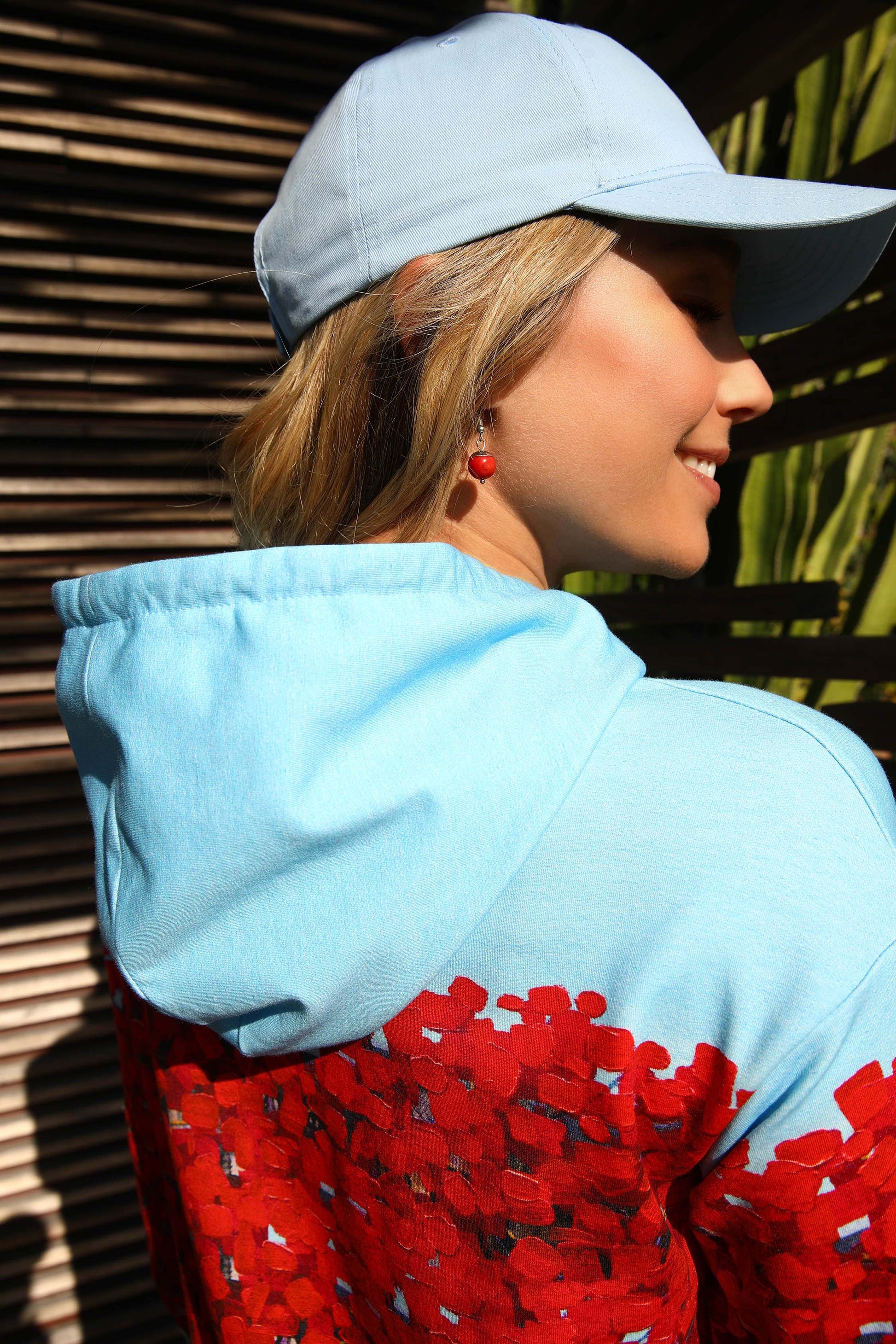 THE HOODED SWEATSHIRT | BREATHE