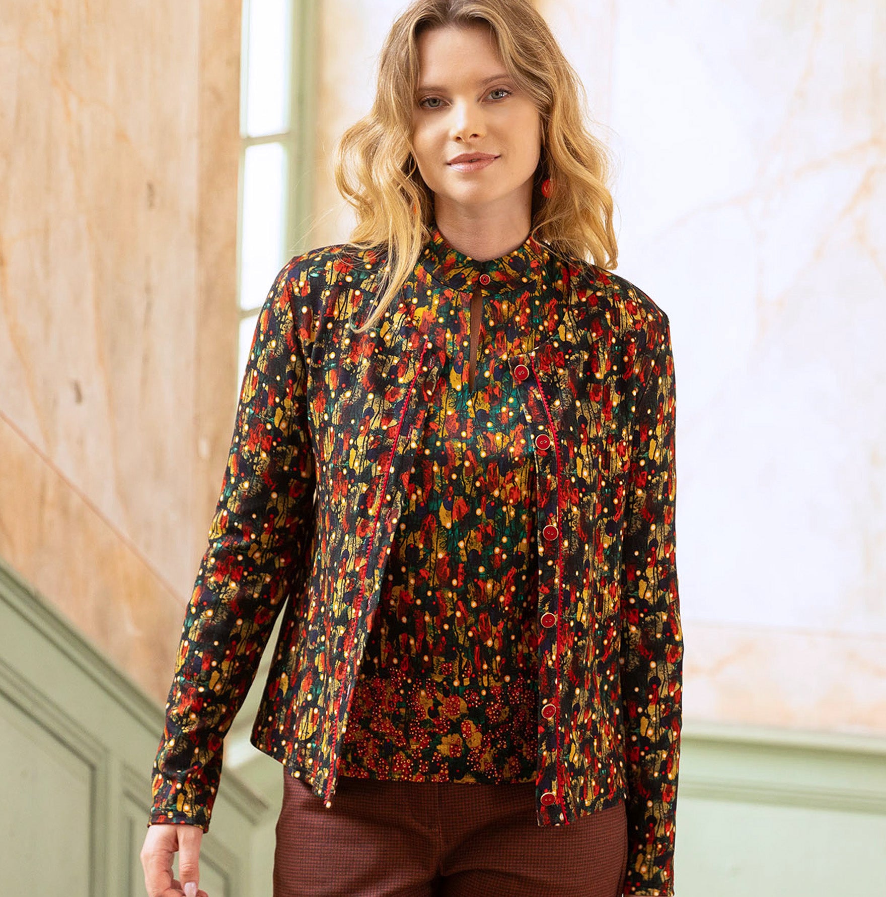 THE FANCY TOP | THE SKY NEVER STOPS