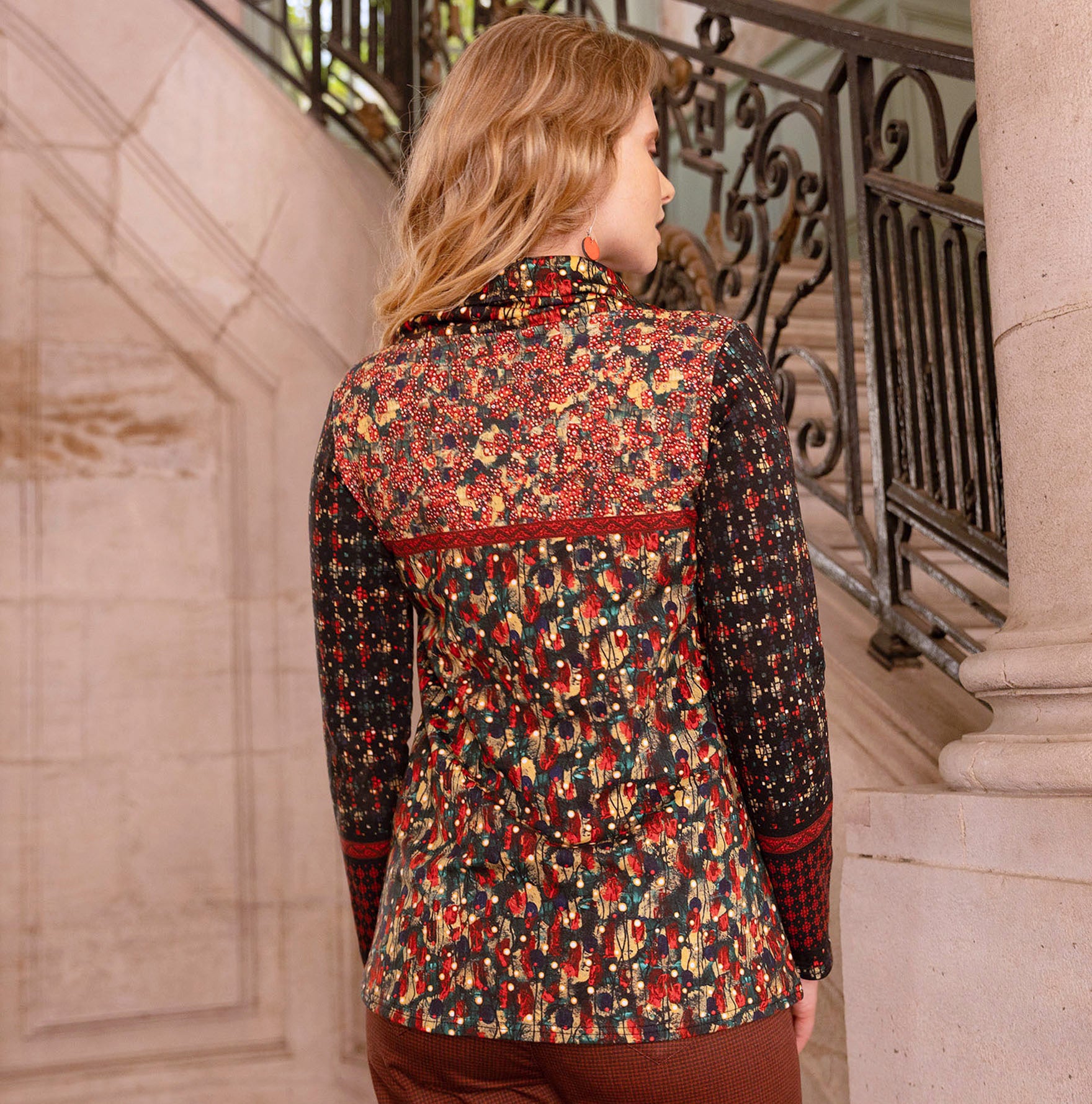LE PULL IMPRIMÉ | LE CIEL NE S’ARRÊTE JAMAIS