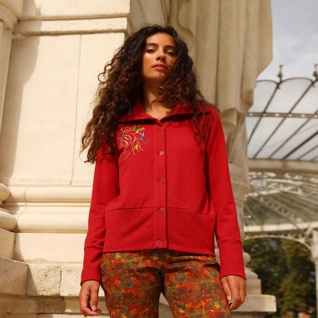 LE CARDIGAN UNI BRODÉ | JARDINS ENCHANTES