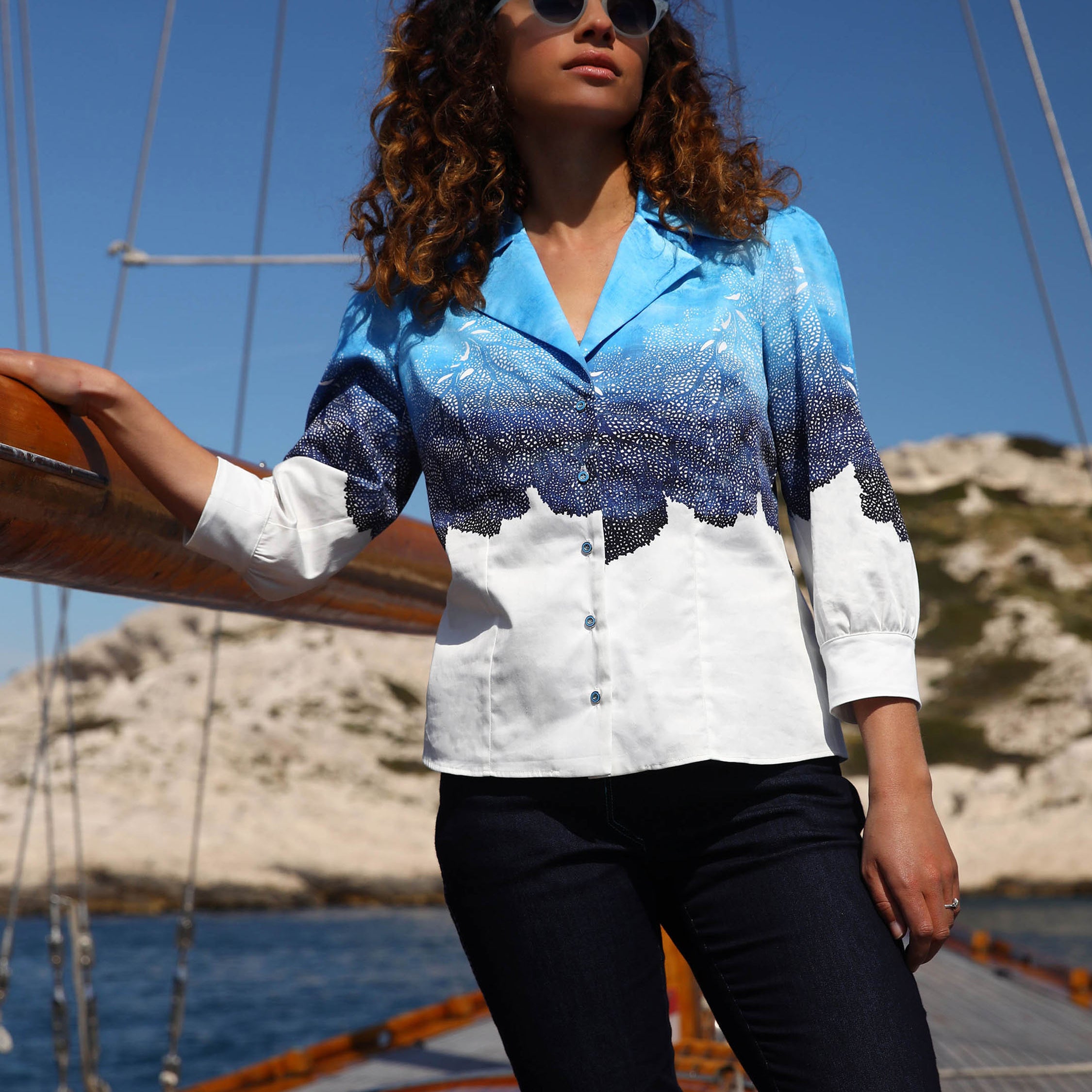 THE BLOUSE | A canvas from Nîmes