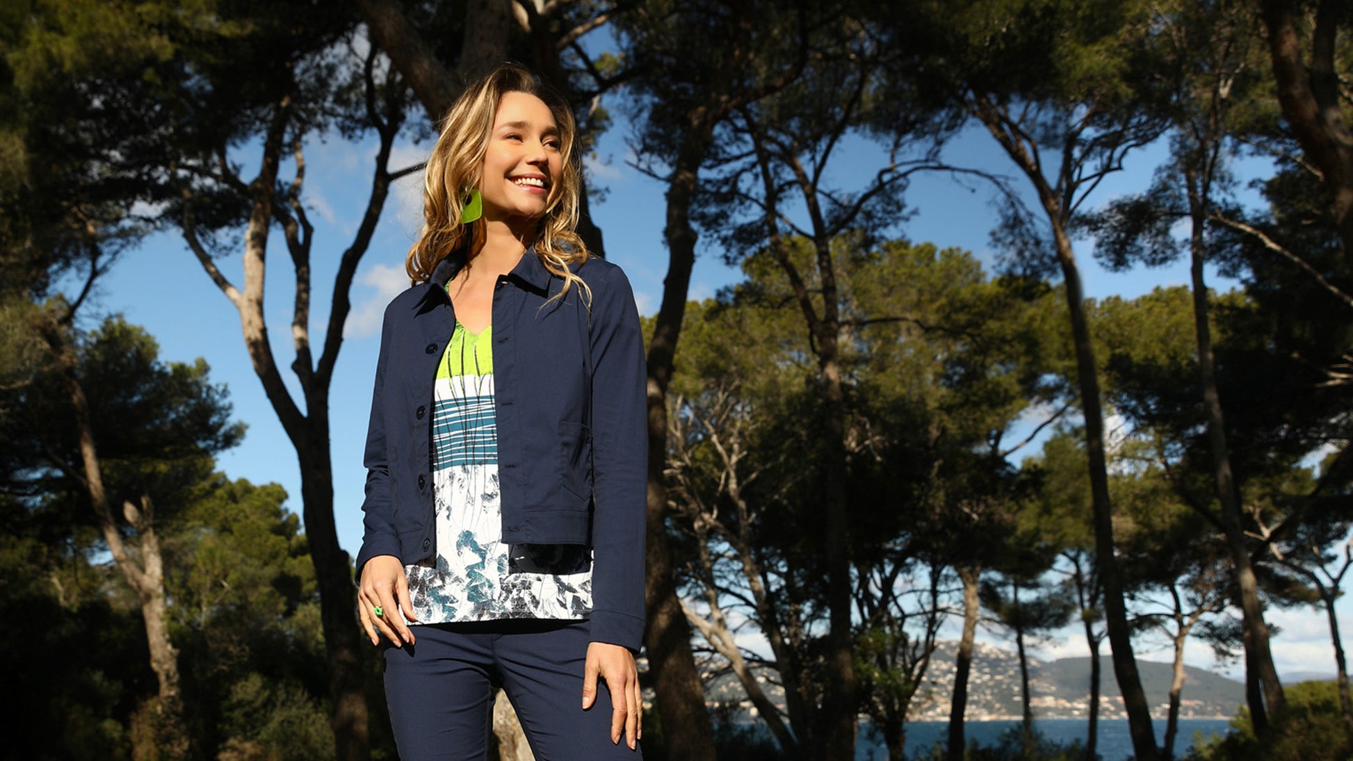 LA VESTE SUPER STRETCH MARINE | UN ÉTÉ SOUS LES PINS