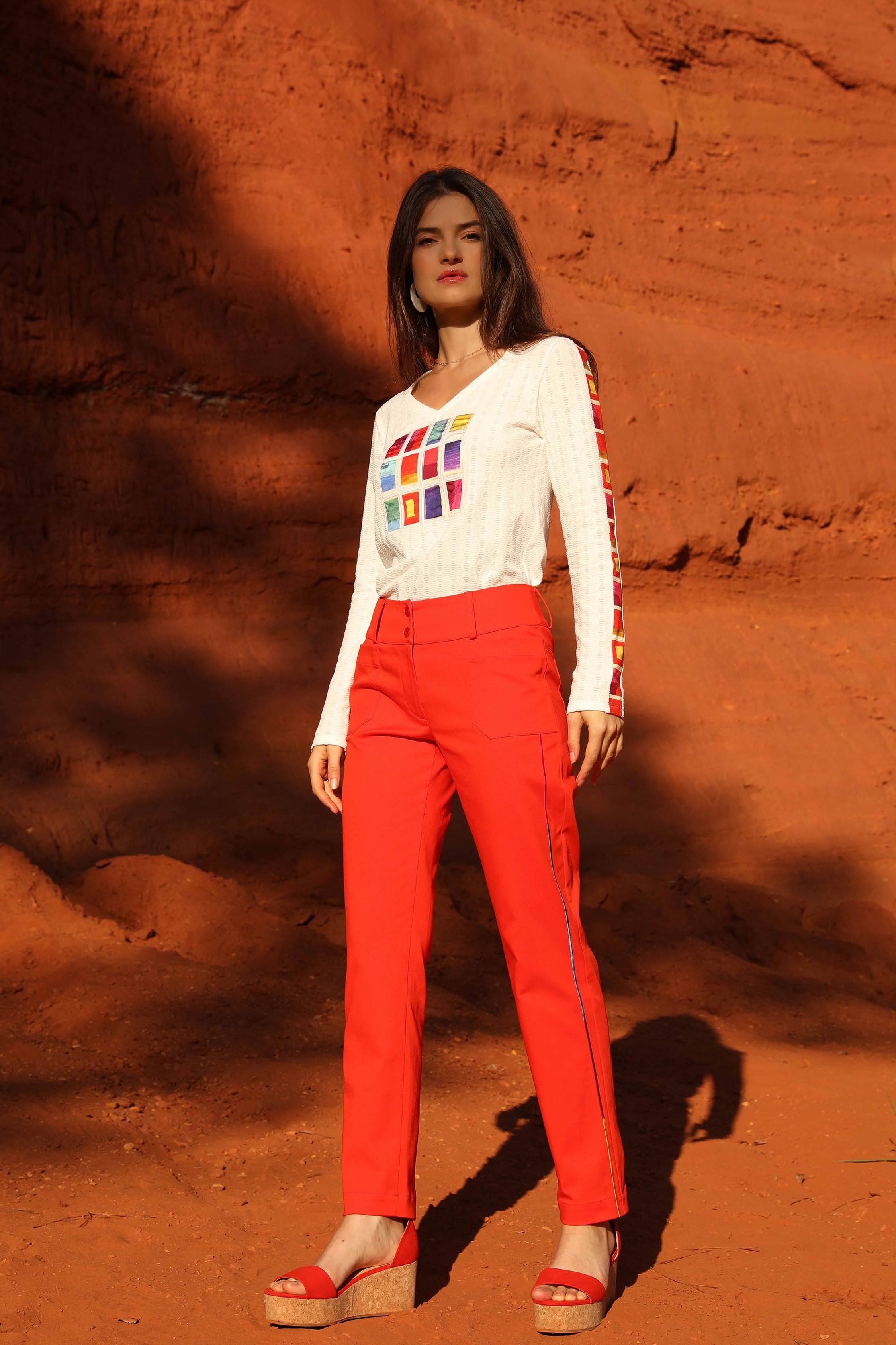 THE EMBROIDERED SOLID PANTS | A THOUSAND AND ONE COLORS