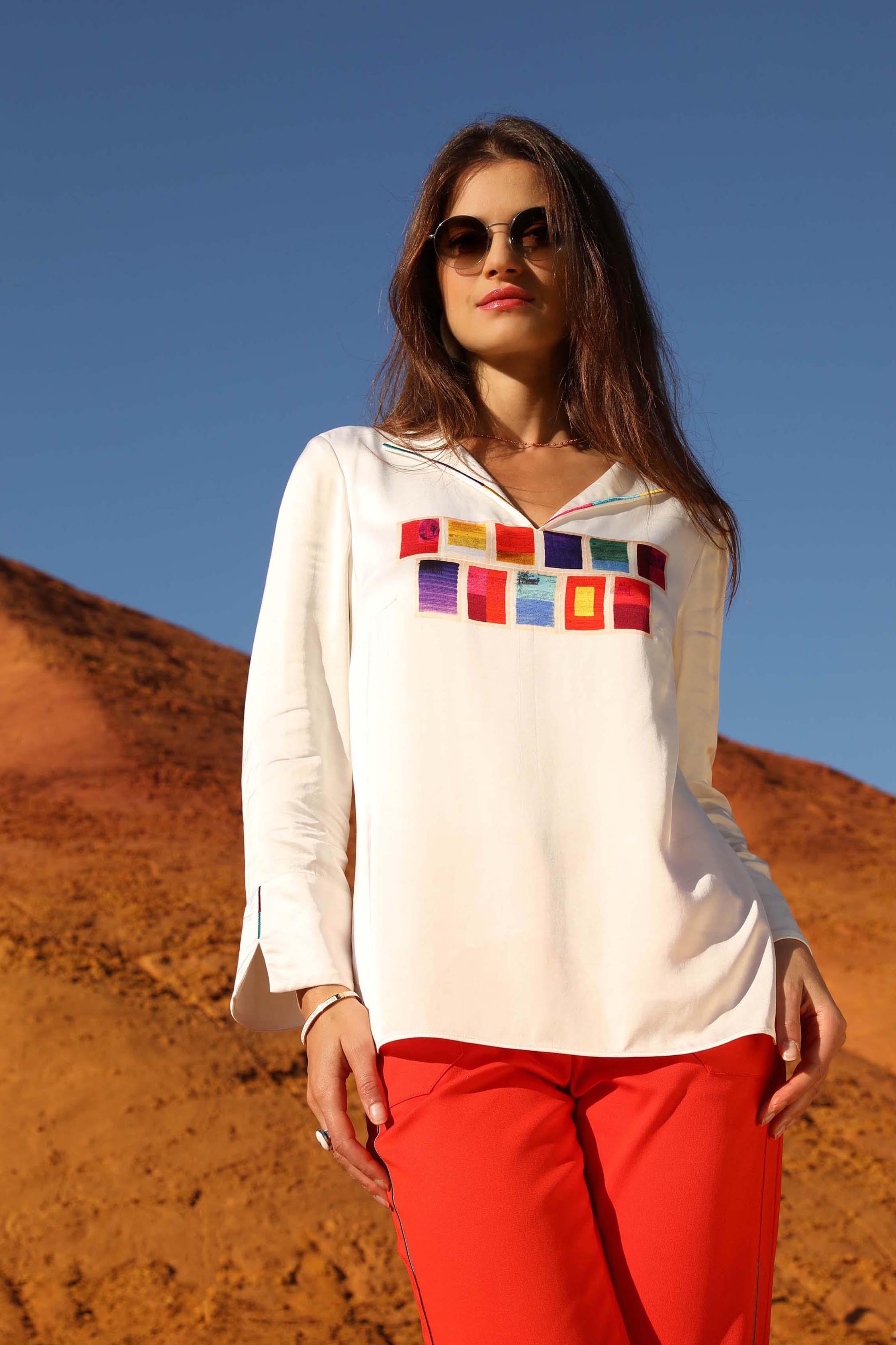 TOP WITH 3/4 SLEEVES | A THOUSAND AND ONE COLORS