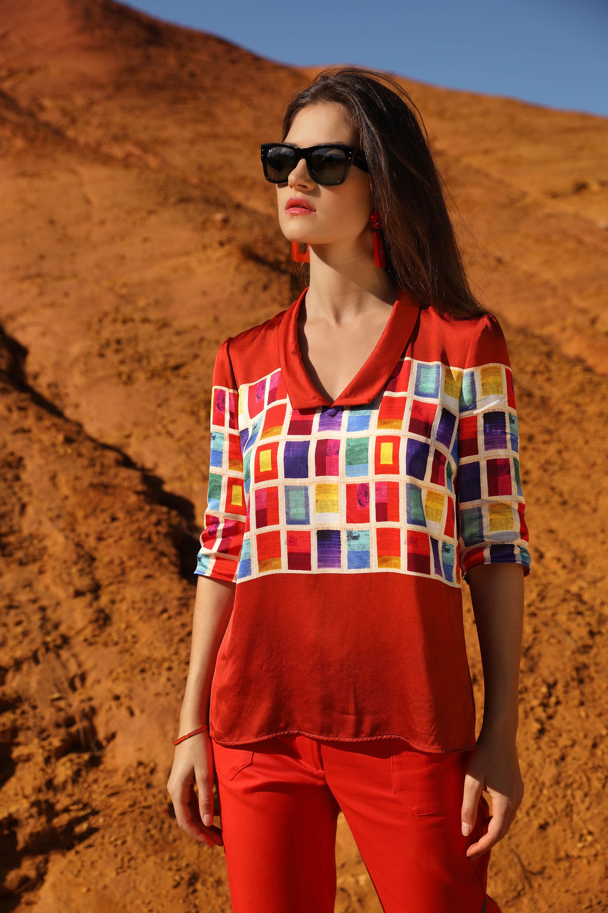 THE TOP WITH ELBOW SLEEVES | A THOUSAND AND ONE COLORS