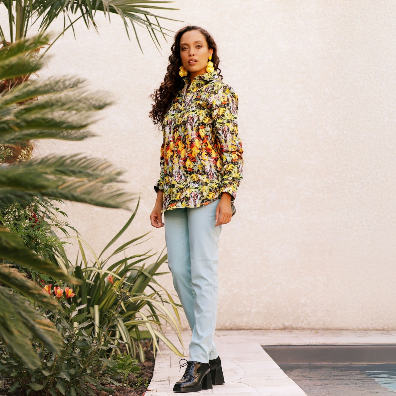 LE PANTALON SUÉDÉ BLEU PASTEL | A FLEUR DE PEAU