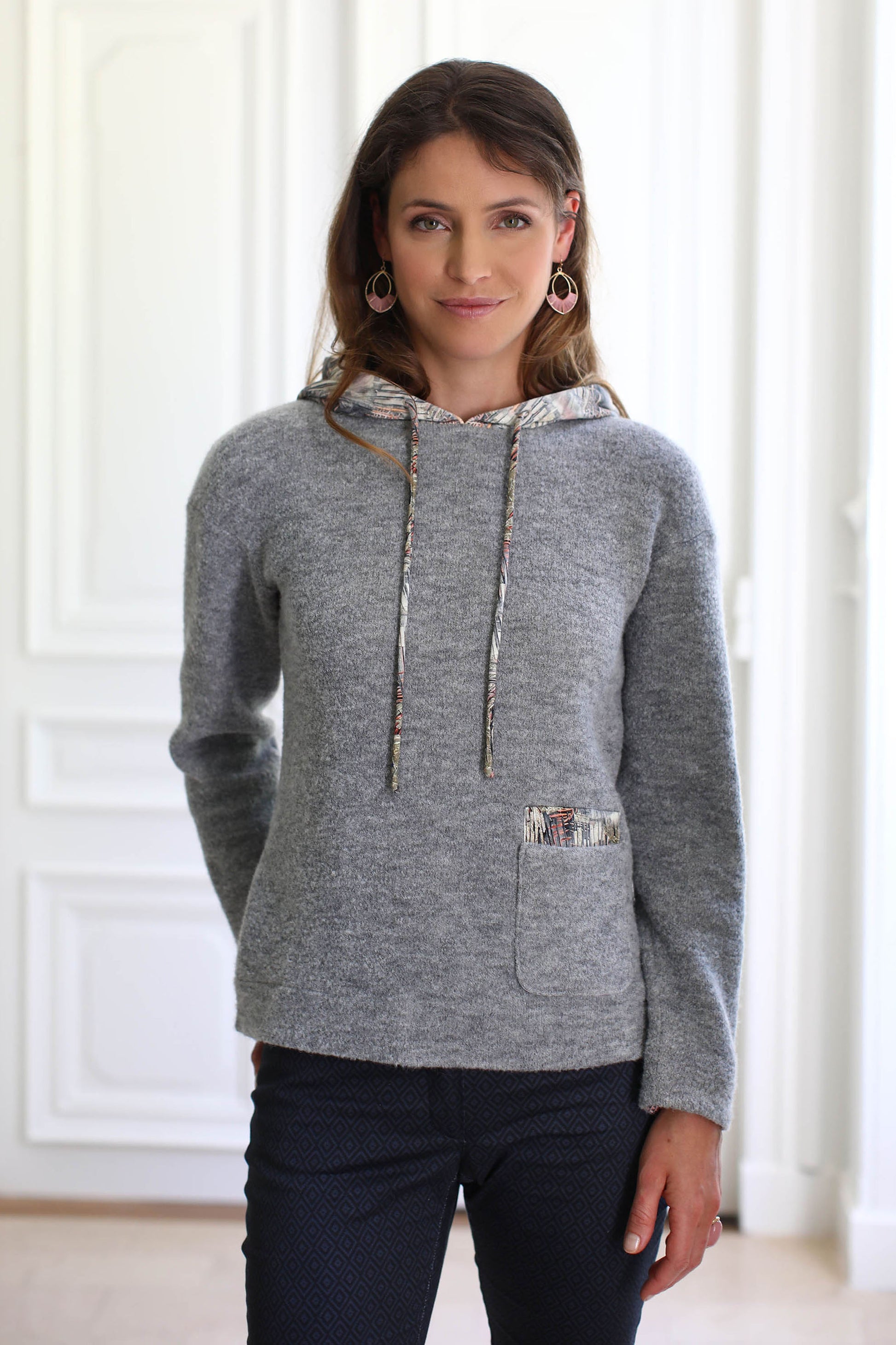 LE PULL À CAPUCHE | LUMINESCENCE