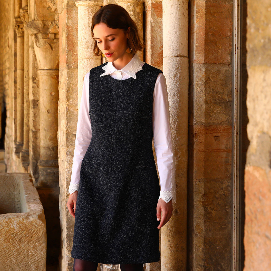 LA ROBE SANS MANCHES | TAPISSERIE