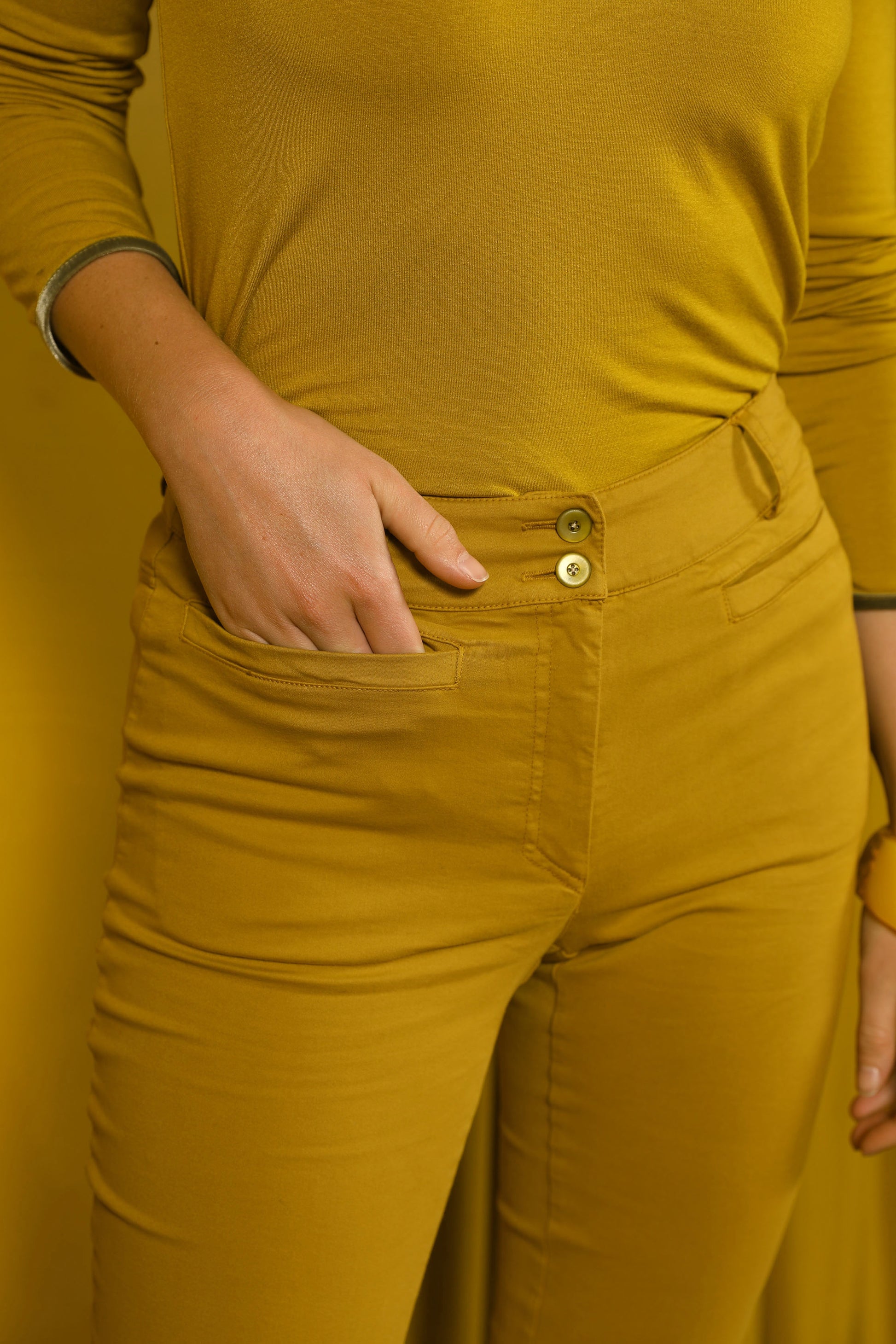 THE PANTS | UNIVERSE