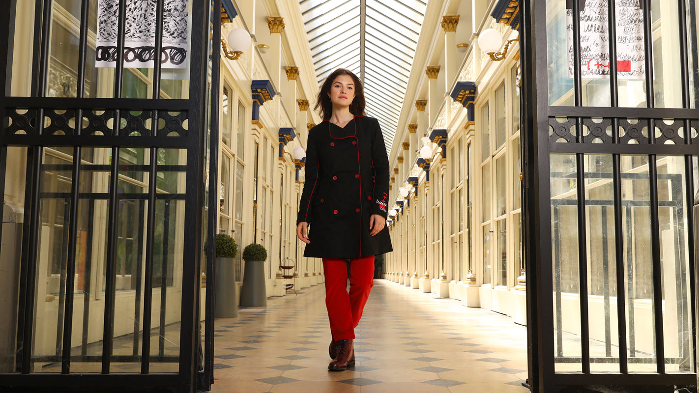 LE MANTEAU | A L'ORIGINE