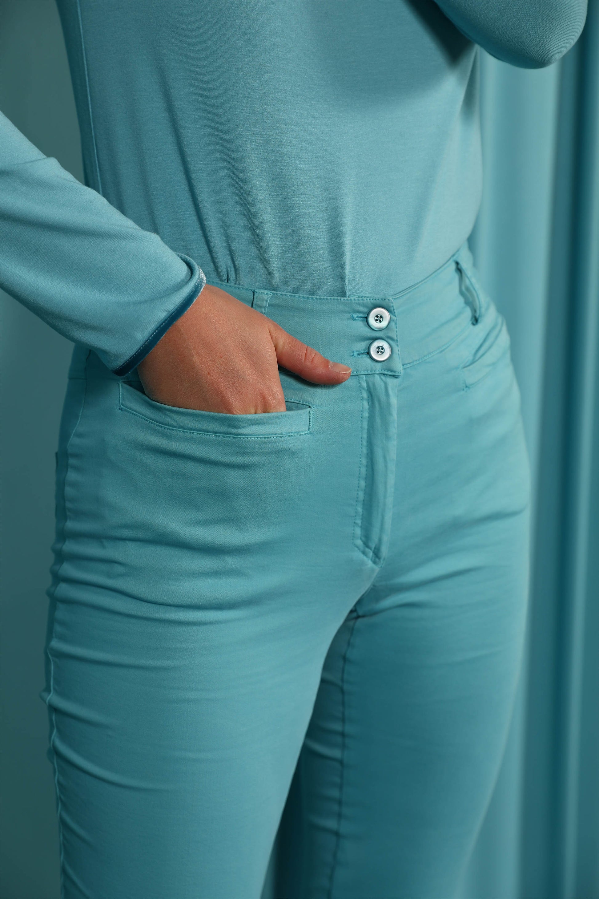 THE PANTS | UNIVERSE