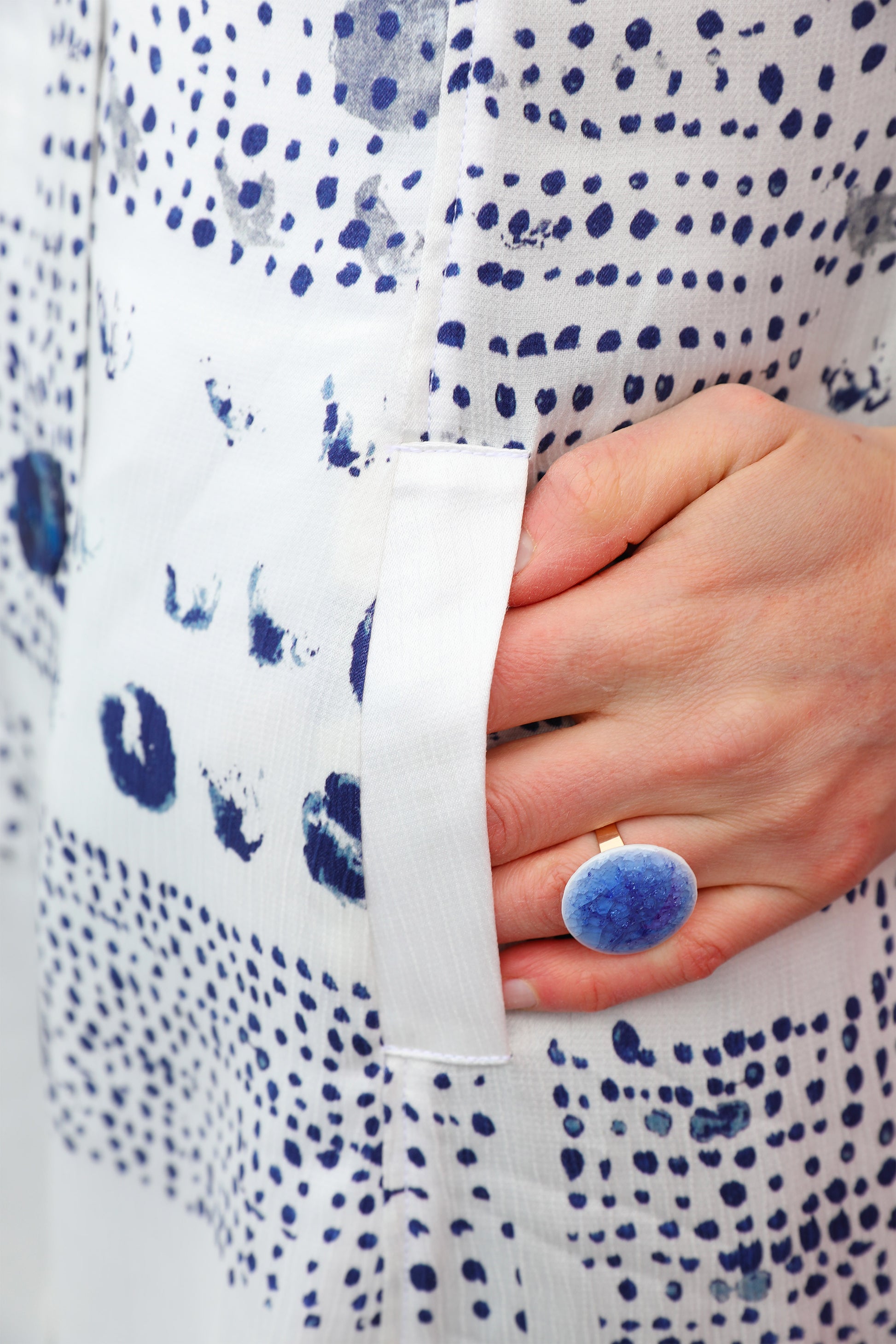 LA VESTE LONGUE | SE PERDRE DANS LE BLEU