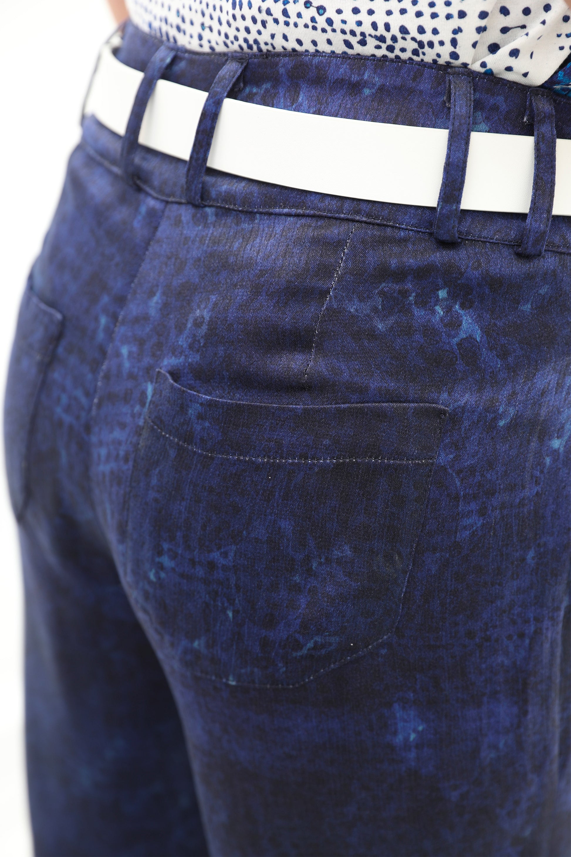 LE PANTALON | SE PERDRE DANS LE BLEU