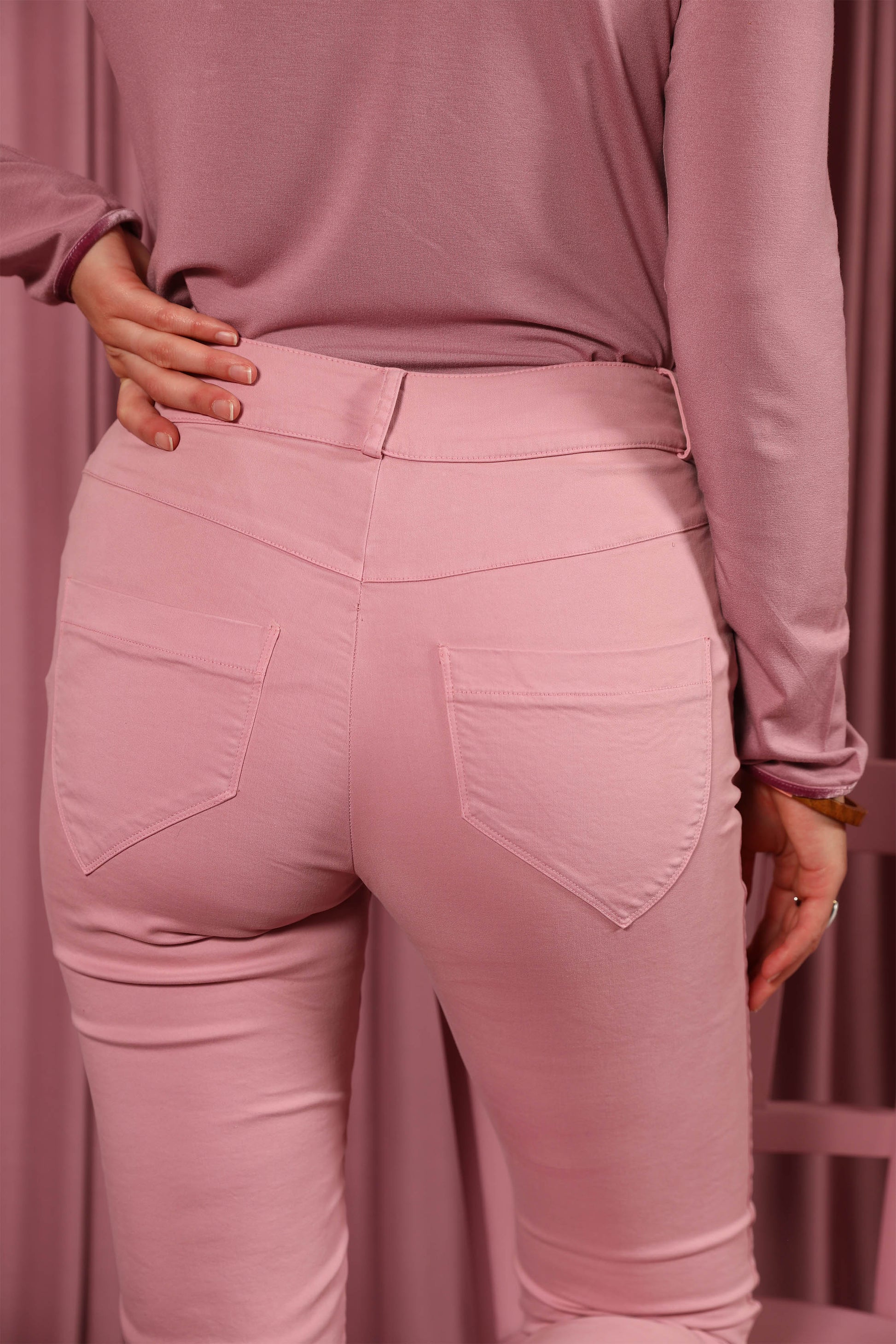 LE PANTALON 7/8 | UNIVERS