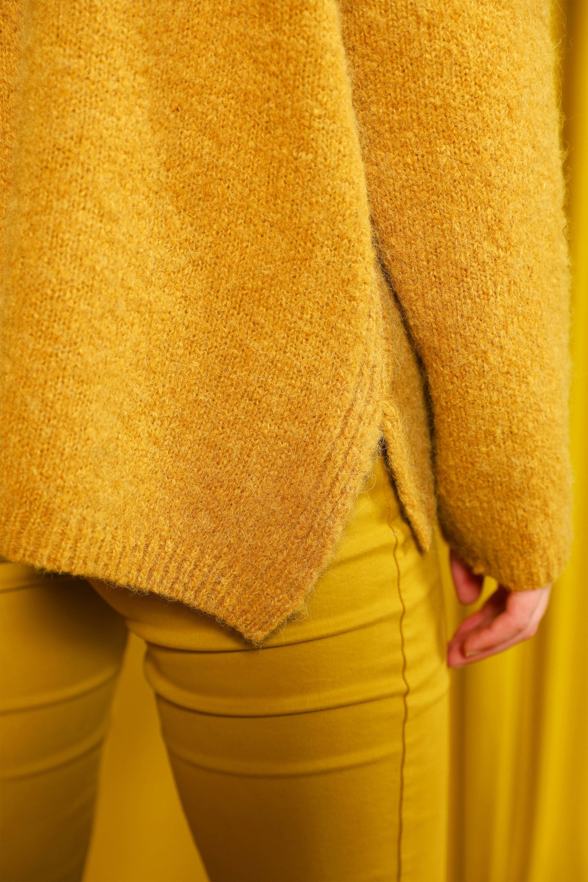 LE PULL | UNIVERS