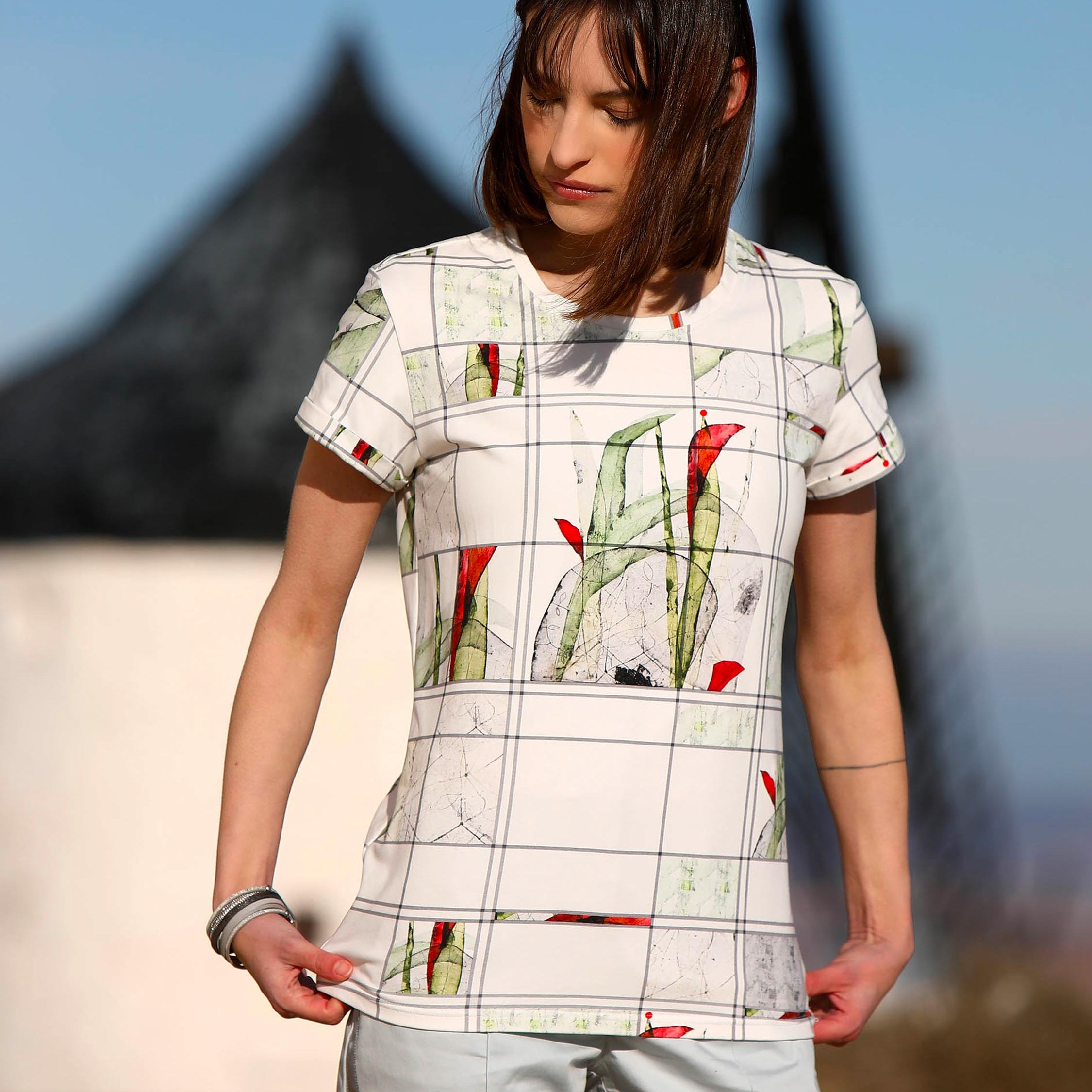 THE TOP WITH SHORT SLEEVES | ECLOSION