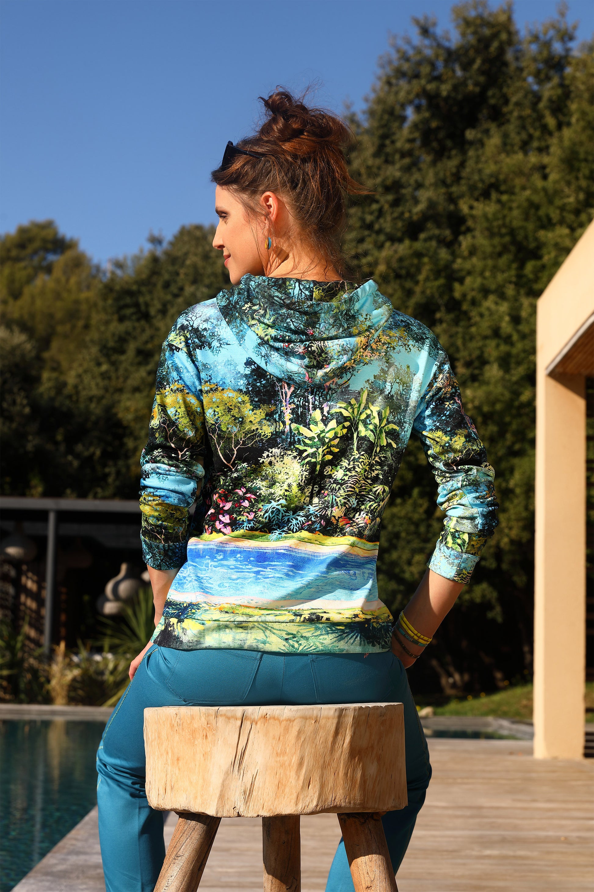 LE SWEAT À CAPUCHE | WONDERLAND