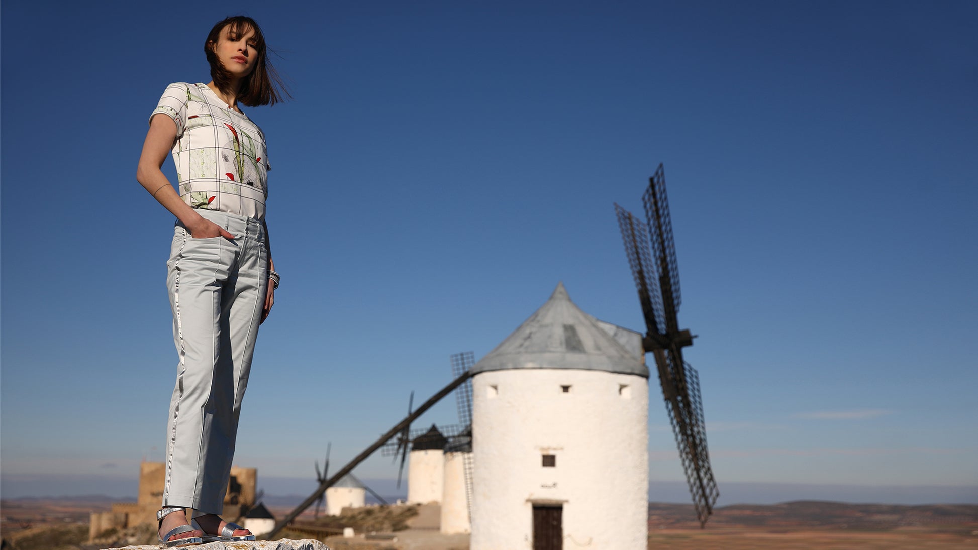 LE PANTALON | ECLOSION