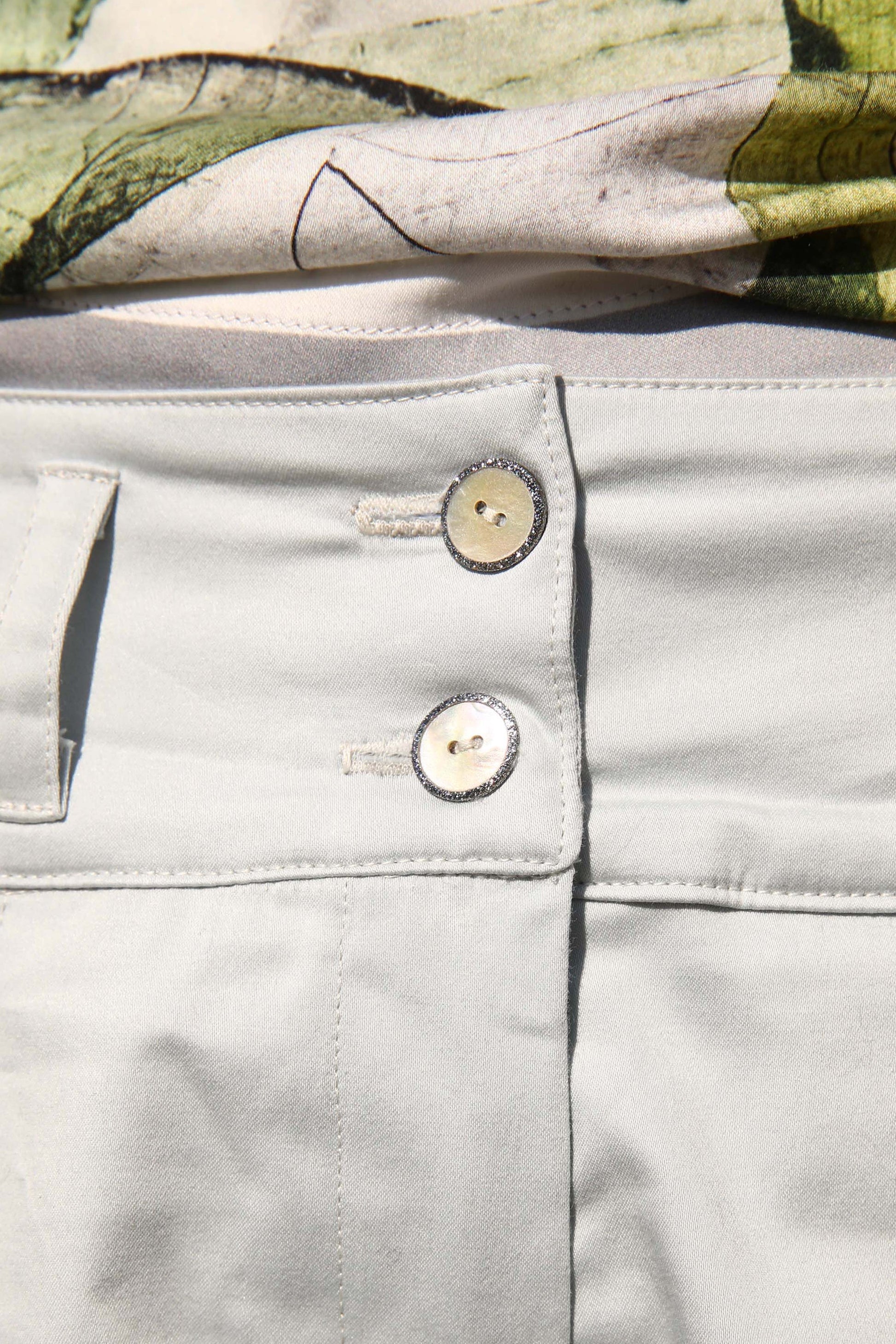 LE PANTALON | ECLOSION