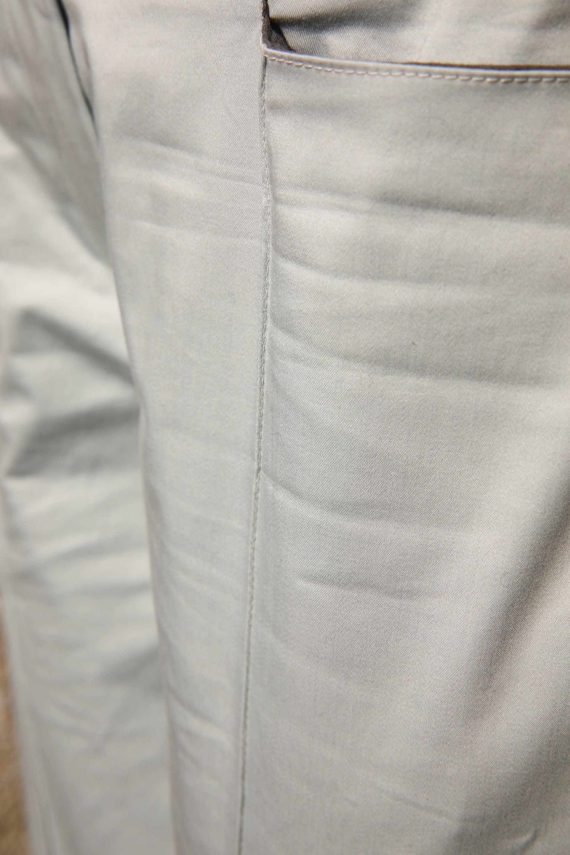 LE PANTALON | ECLOSION