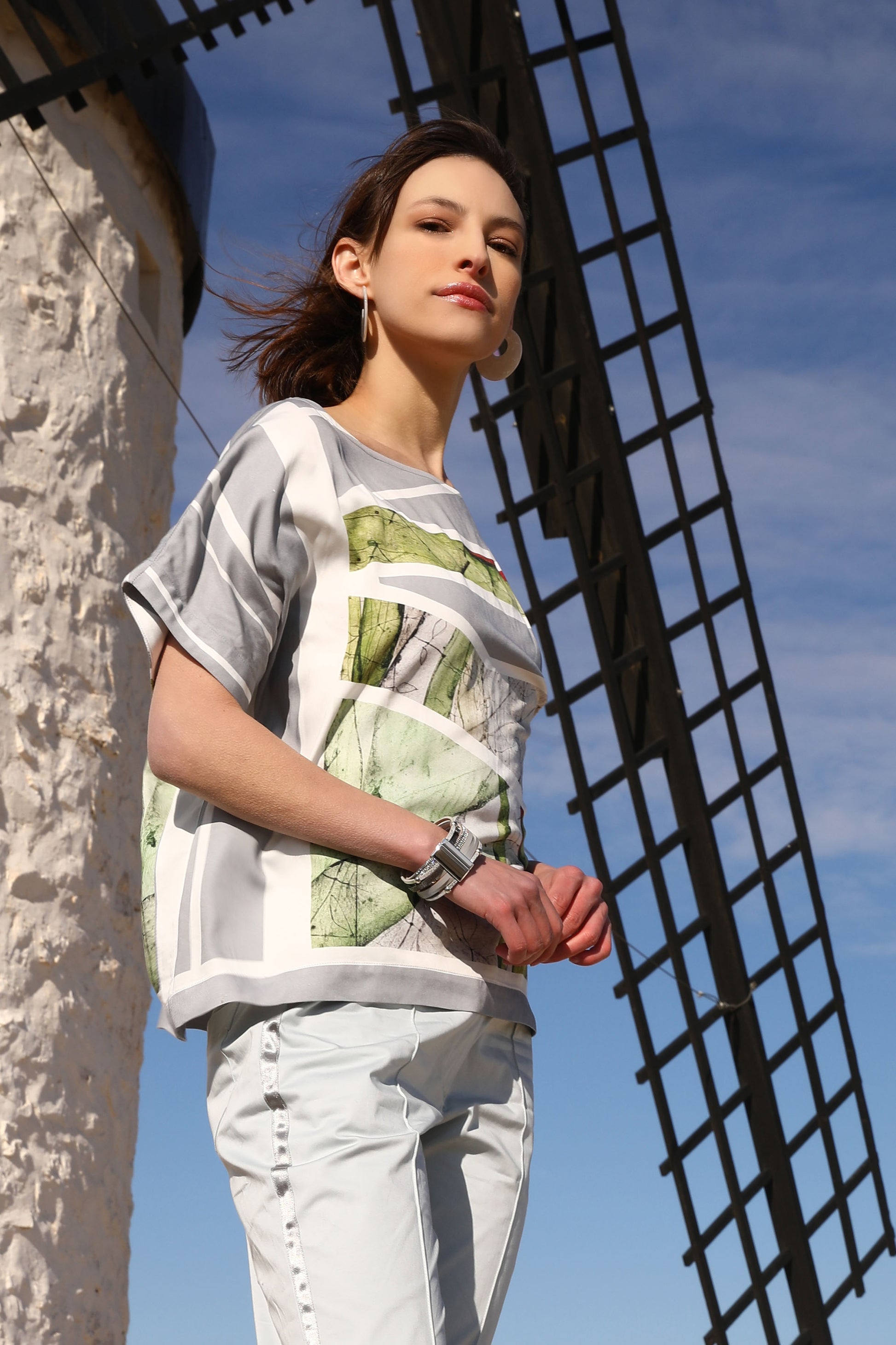 LE TOP AMPLE | ECLOSION