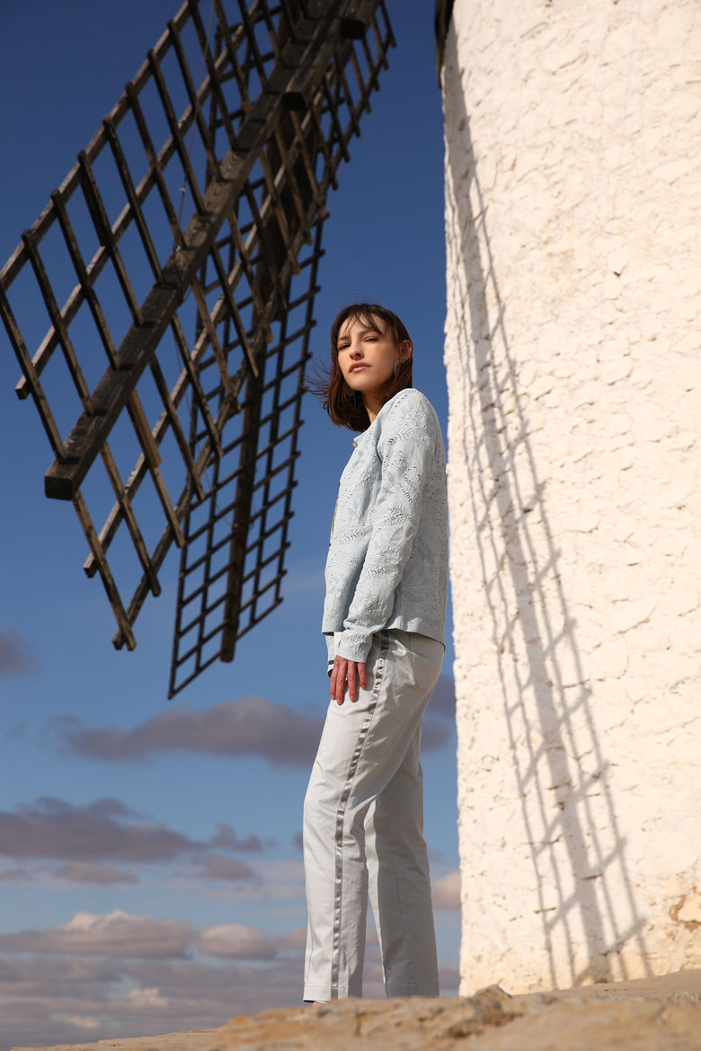 vêtement artist la marque cardigan-uni-eclosion