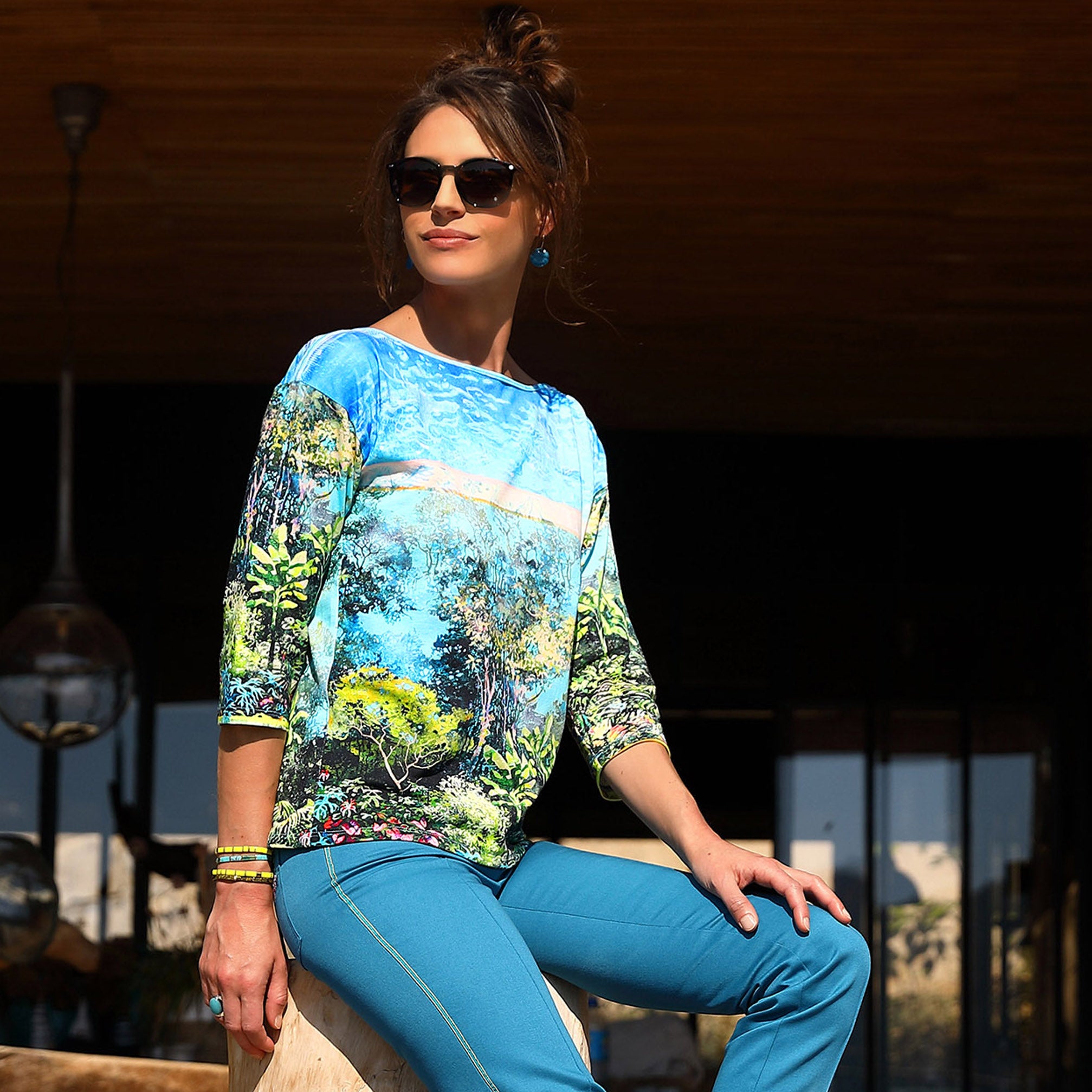 TOP WITH 3/4 SLEEVES | WONDERLAND