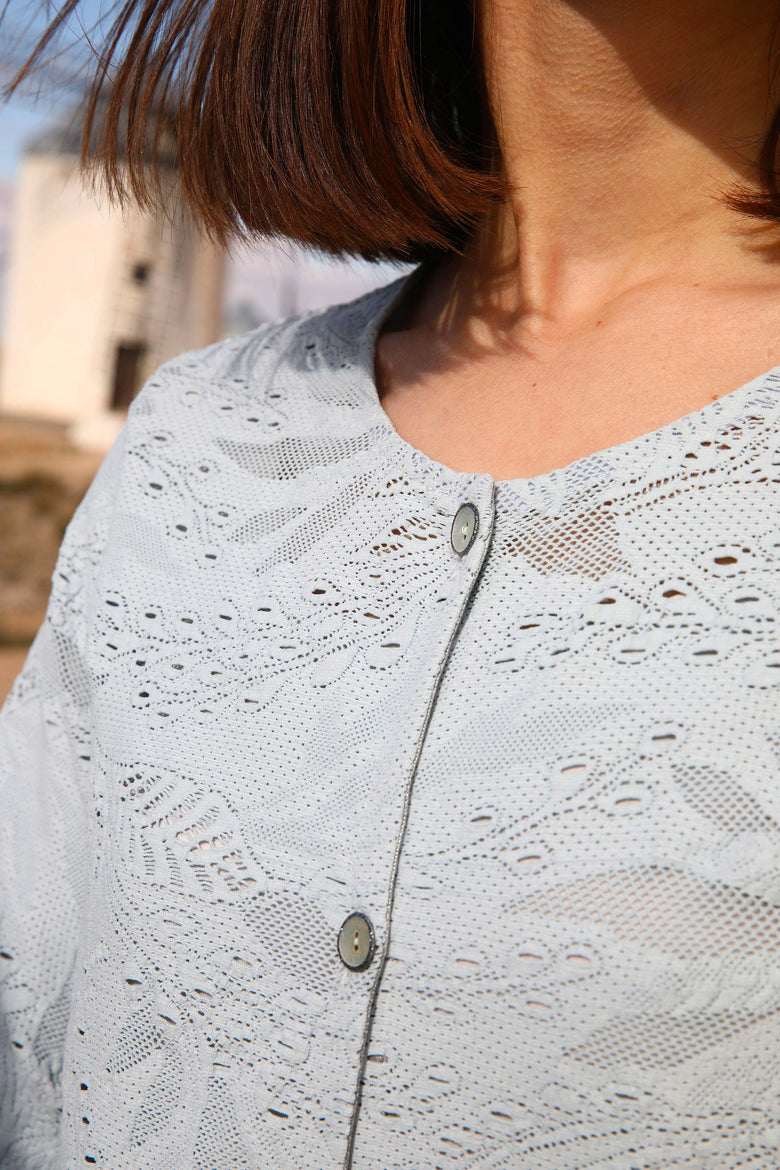 vêtement artist la marque cardigan-uni-eclosion