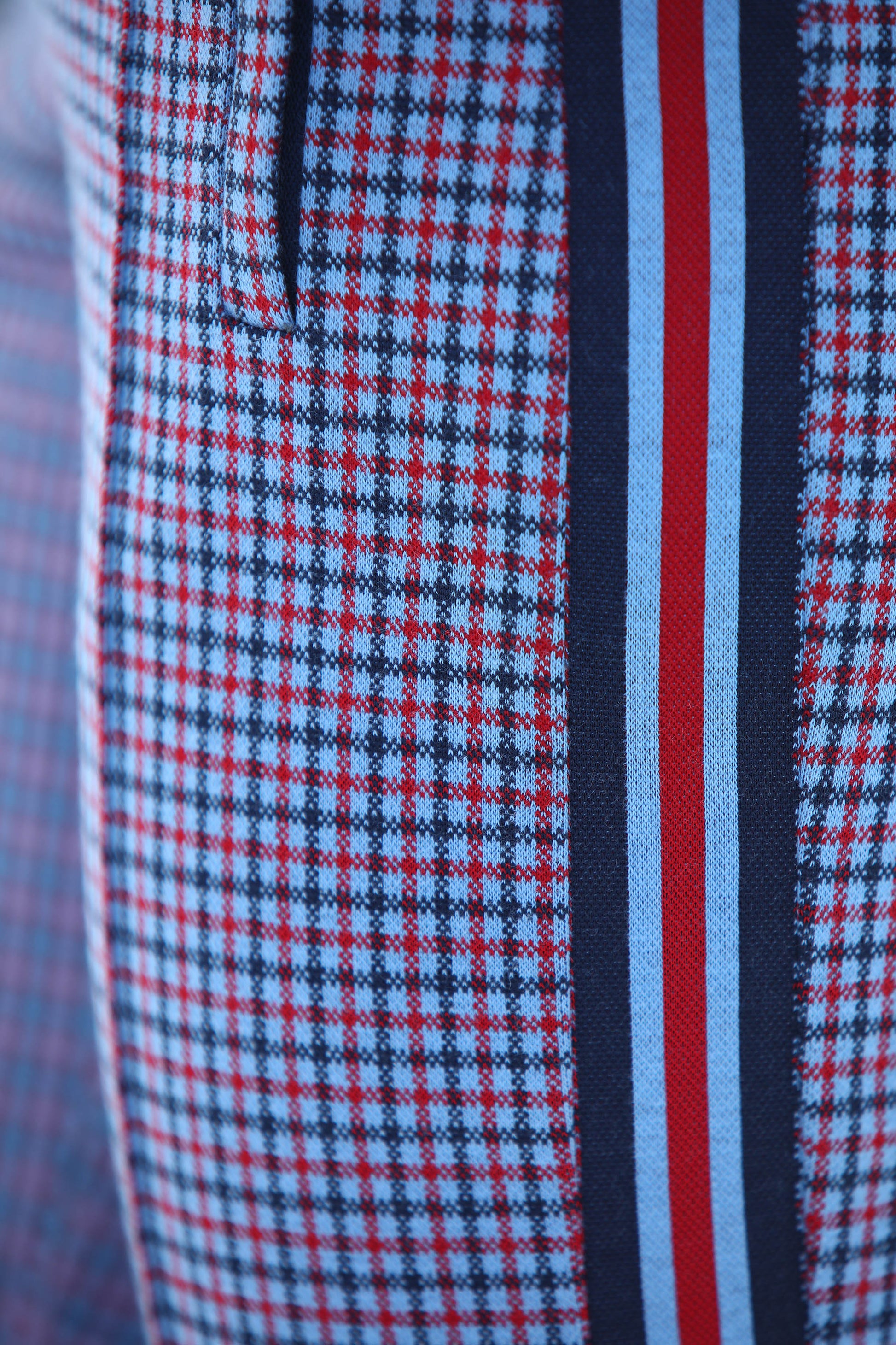 LE PANTALON | DE GLACE ET DE COULEURS