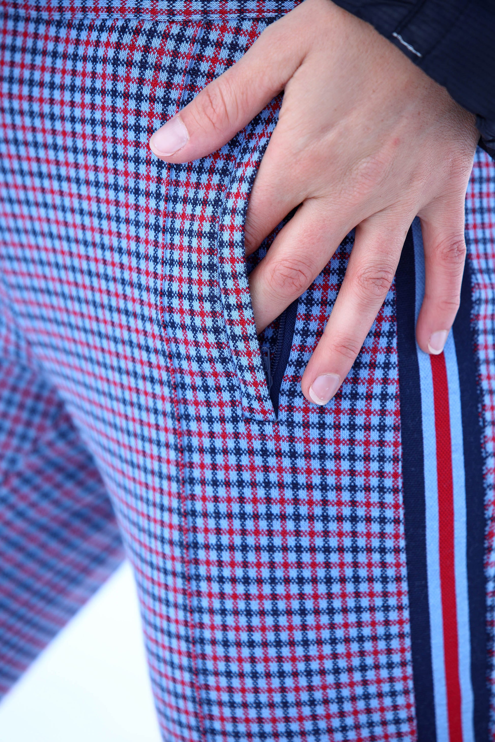 LE PANTALON | DE GLACE ET DE COULEURS