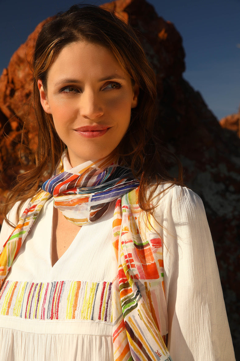 vêtement artist la marque foulard-soie-romance