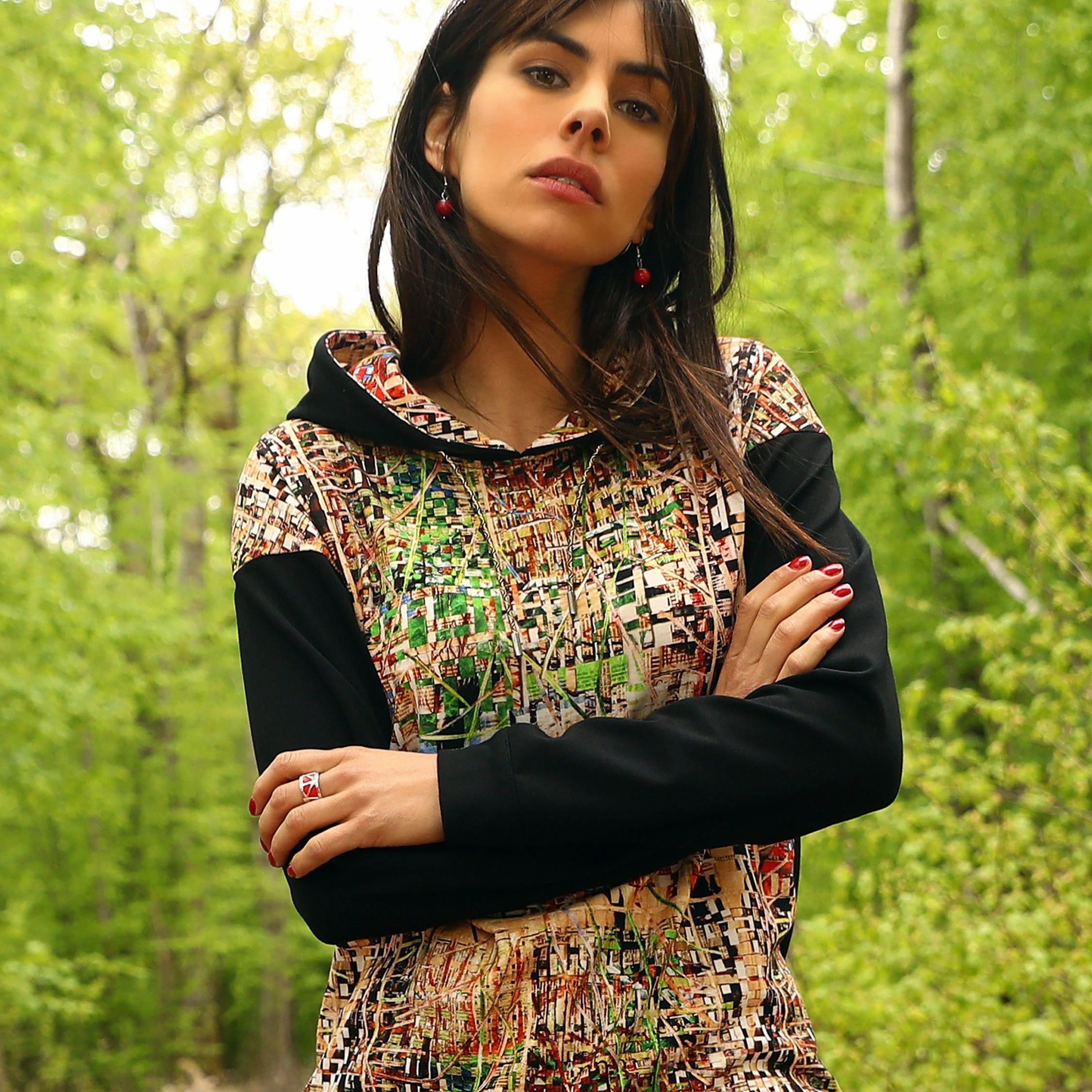THE HOODED SWEATER | THE NEW WORLD