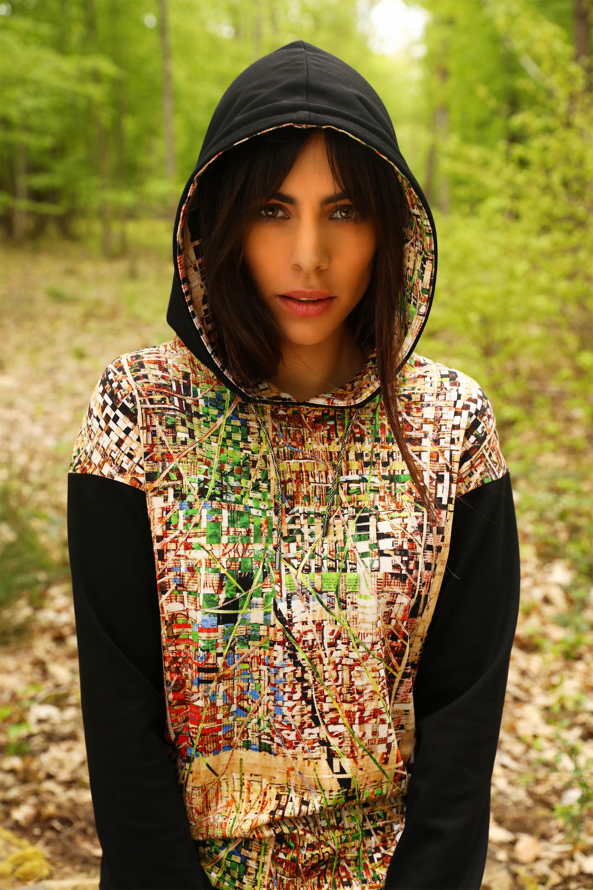 LE PULL À CAPUCHE | LE NOUVEAU MONDE