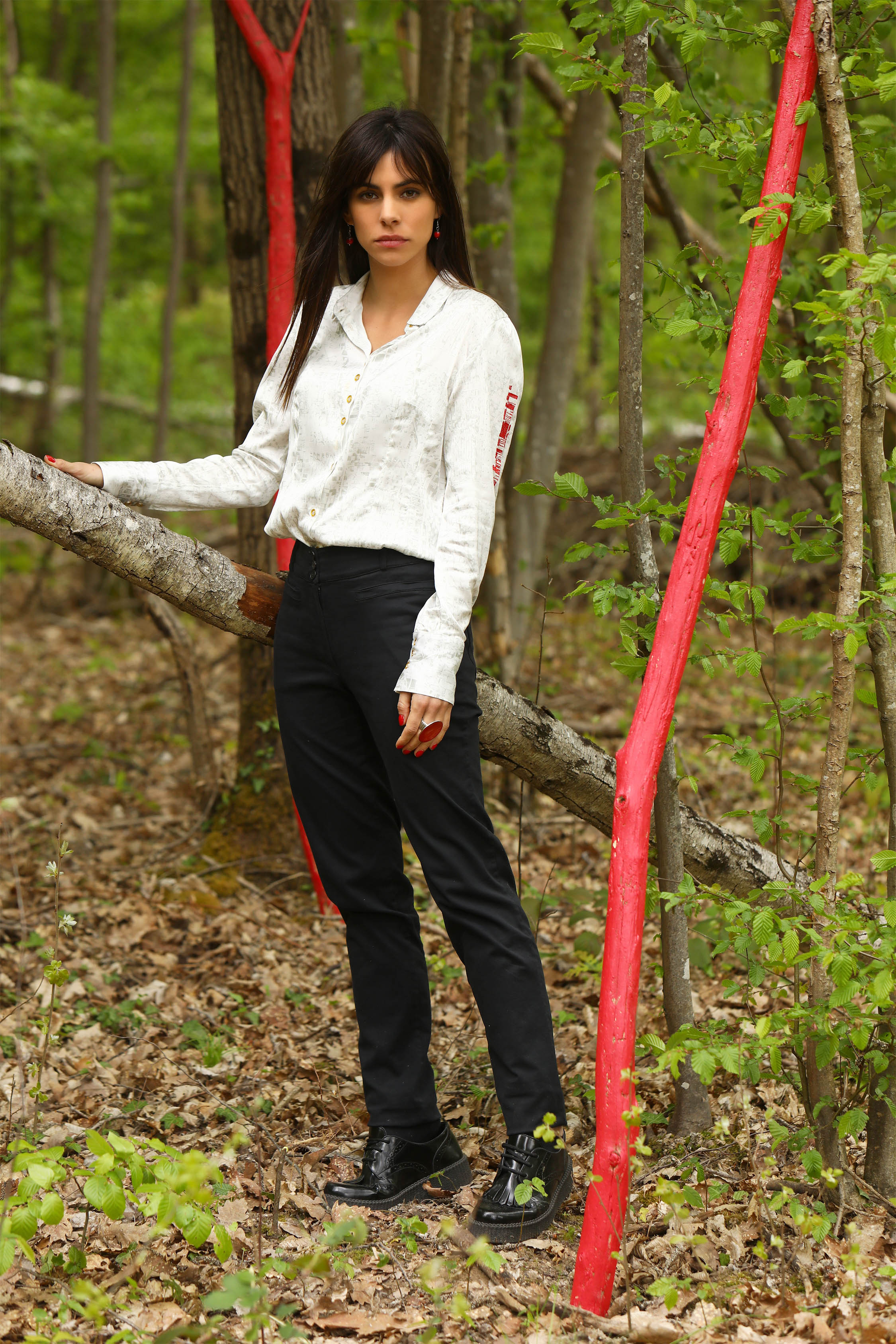 THE BLACK PANTS | THE NEW WORLD