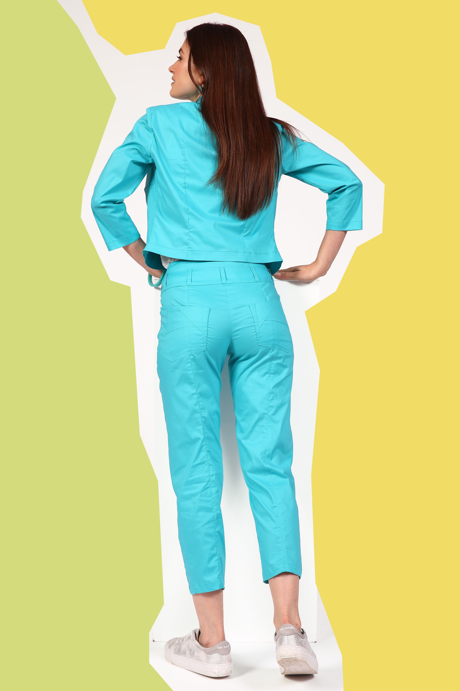 LE PANTACOURT | SUPERLYCRA 23