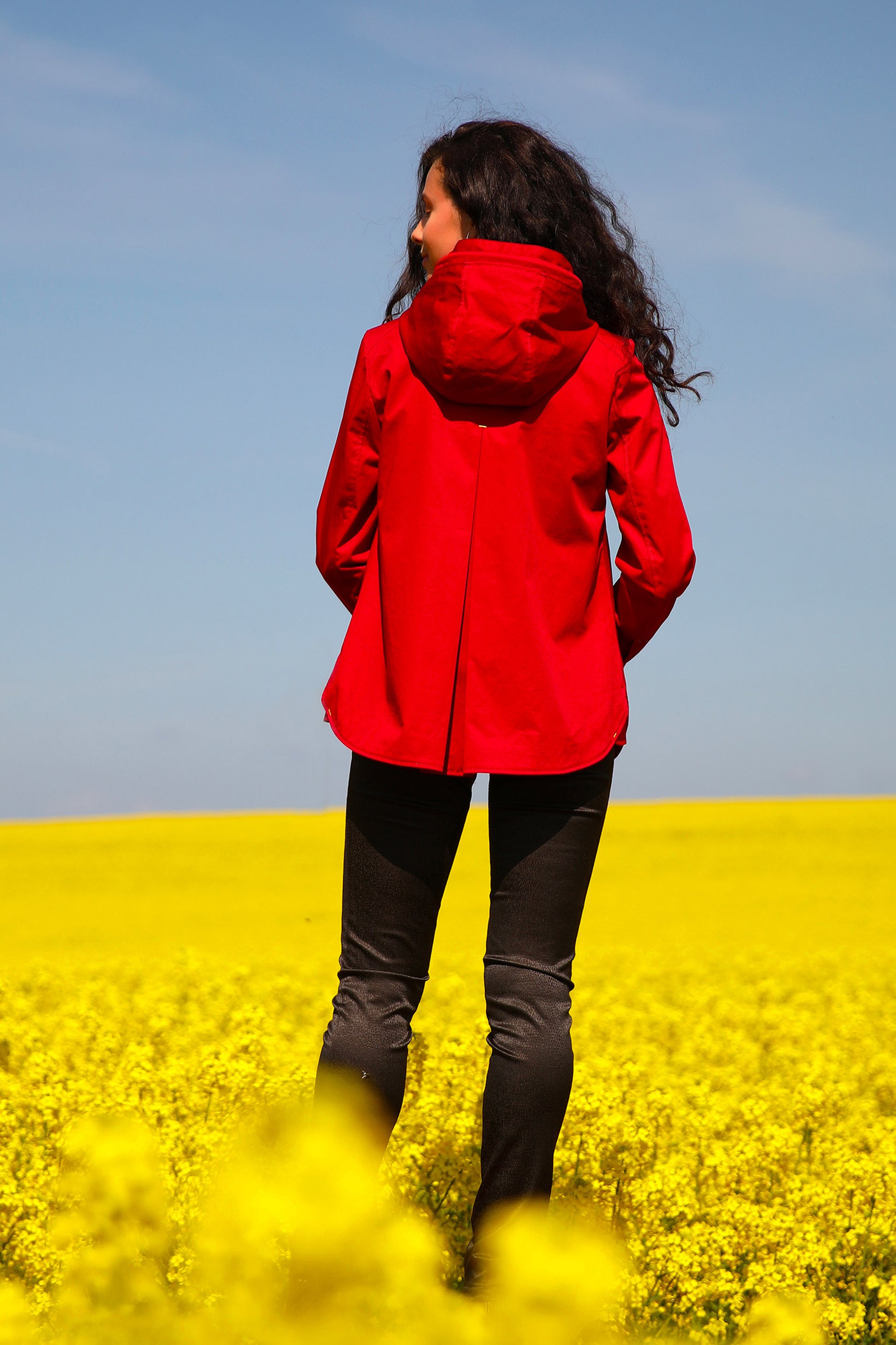 LA VESTE À CAPUCHE | LES HERBES FOLLES