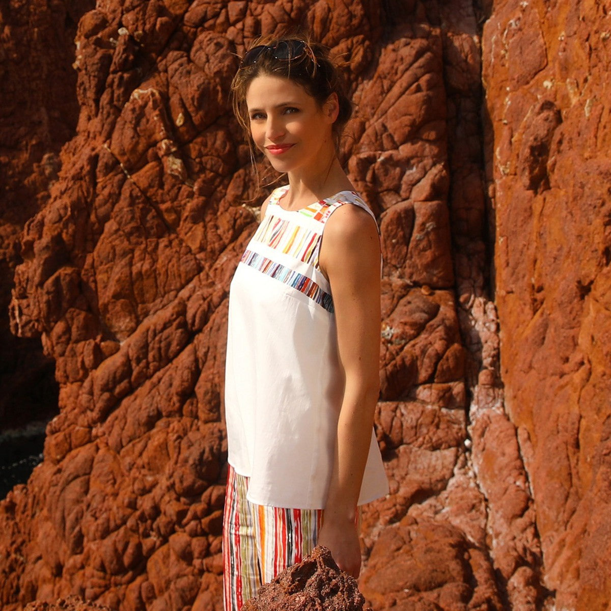 SLEEVELESS TOP | ROMANCE